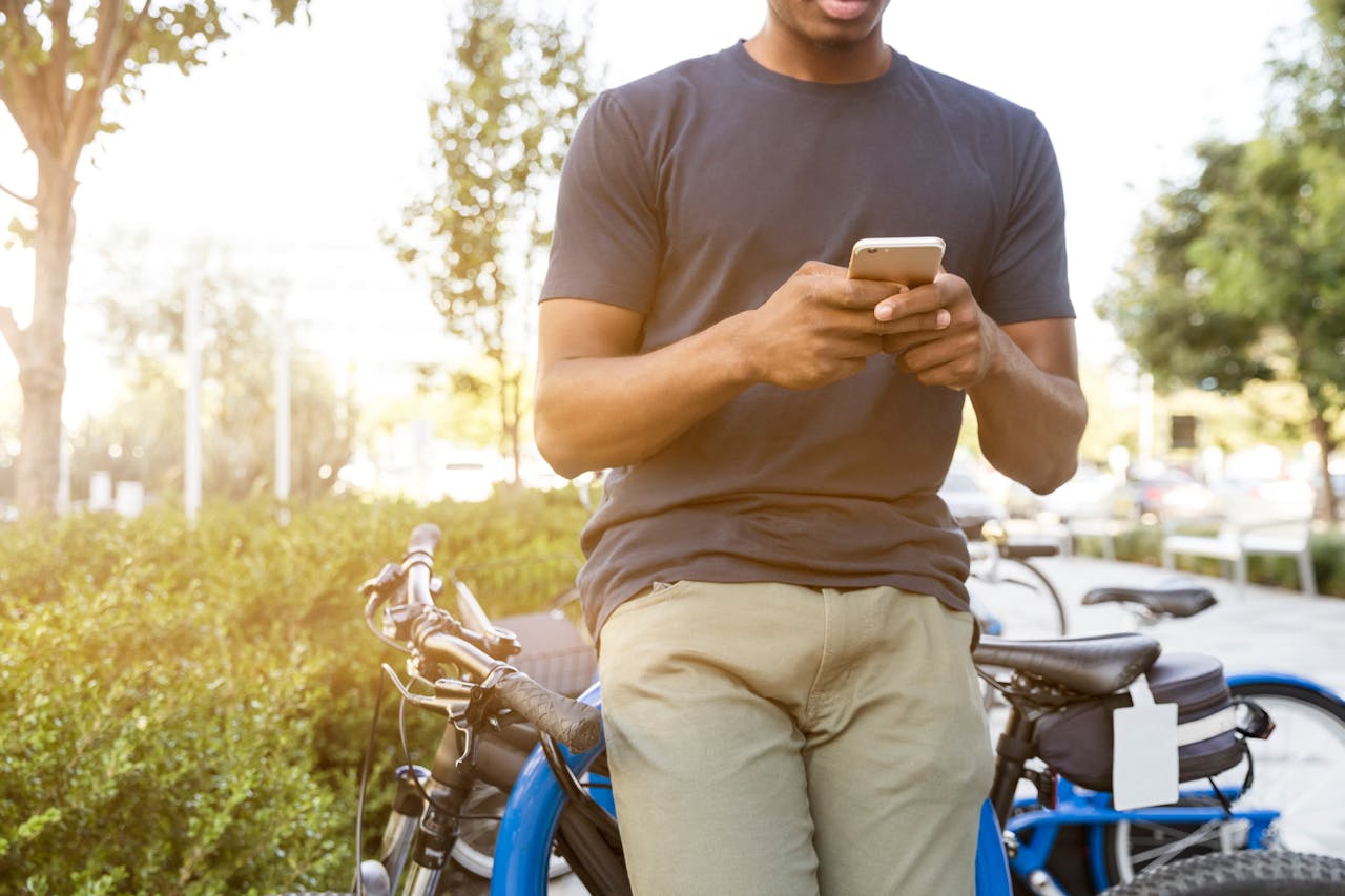 Smartphone mit wasmachen.at App (EventGPT)
